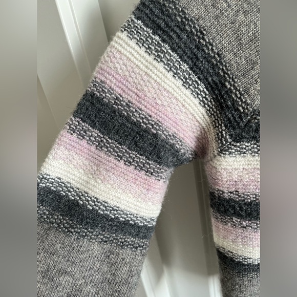 Simons Striped Cropped Sweater - Picture 2 of 3